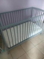 babybedje met spillen + matras, Ophalen, Zo goed als nieuw, Ledikant