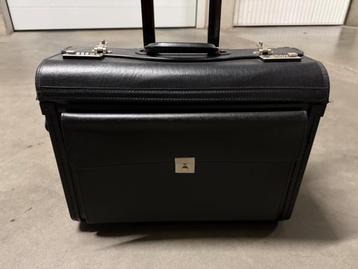 Pilotenkoffer beschikbaar voor biedingen