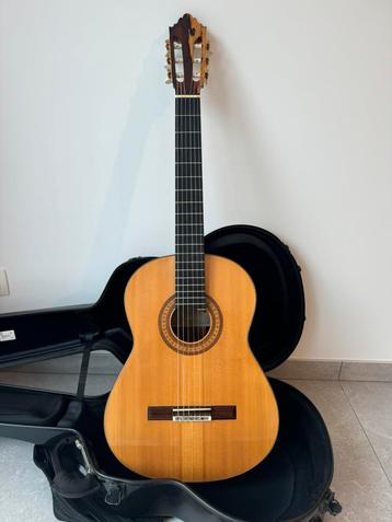 Guitare classique professionnelle Jorge Raphaël, Musique & Instruments, Instruments à corde | Guitares | Acoustiques, Enlèvement