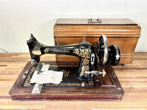 A1651. Lewenstein antieke naaimachine met kap, Antiquités & Art, Antiquités | Machines à coudre, Enlèvement ou Envoi
