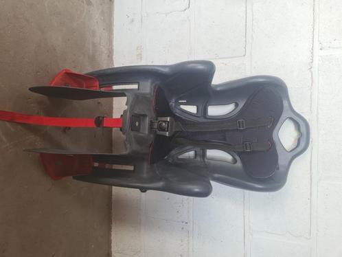Fietstoel achter, Fietsen en Brommers, Fietsaccessoires | Fietsstoeltjes, Gebruikt, Achterzitje, 15 t/m 25 kg, Voetsteuntjes, Ophalen of Verzenden