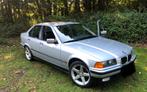 E36 320i automaat!, Auto's, BMW, Automaat, 4 deurs, Achterwielaandrijving, Zwart