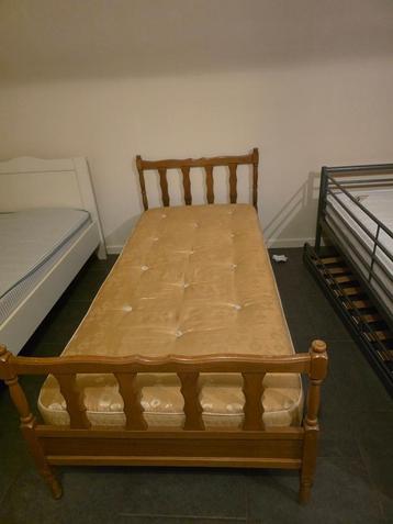 Bed beschikbaar voor biedingen