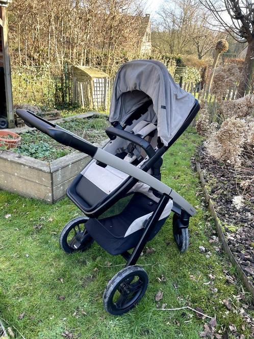 Dubatti Two - Kinderwagen, Kinderen en Baby's, Kinderwagens en Combinaties, Zo goed als nieuw, Combiwagen, Overige merken, Luchtbanden