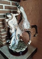 ARMANI SCULPTUUR, Antiek en Kunst, Kunst | Beelden en Houtsnijwerken, Ophalen