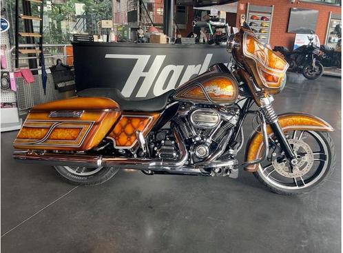 Harley-Davidson street glide, Motos, Motos | Harley-Davidson, Entreprise, Chopper, 2 cylindres