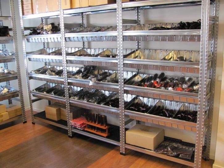 Metalen dienbladplank met verdeler (galva-rekken), Huis en Inrichting, Woonaccessoires | Etagères, Nieuw