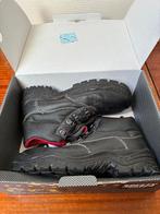 Veiligheidschoenen met stalen top (maat 41), Enlèvement ou Envoi, Comme neuf