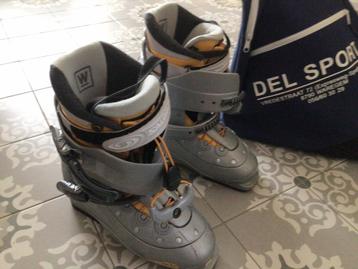Ski schoenen beschikbaar voor biedingen