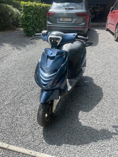 Piaggio zip 4takt (a klasse), Fietsen en Brommers, Scooters | Piaggio, Zo goed als nieuw, Zip, Ophalen