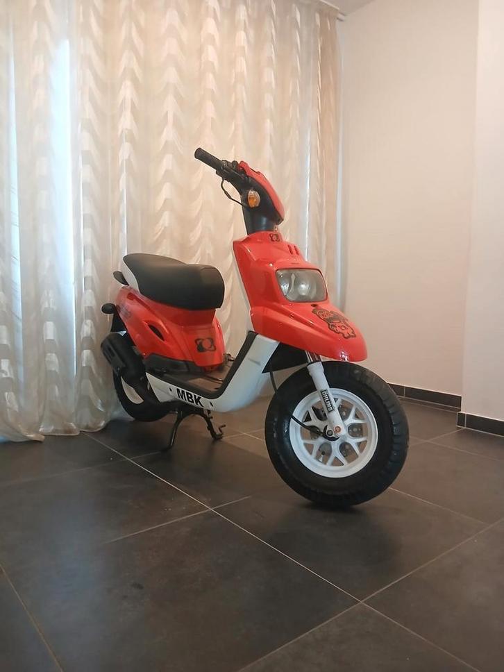 Mbk Booster mooistaat Klasse A 7500km, Fietsen en Brommers, Scooters | Yamaha, Zo goed als nieuw, Ophalen