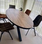 Tafel met hout en stalen poot, Huis en Inrichting, Tafels | Eettafels, Ophalen, Zo goed als nieuw, Ovaal