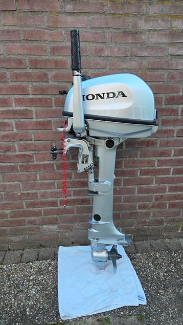 Buitenboordmotor Honda BF5 5PK Langstaart 4-takt beschikbaar voor biedingen
