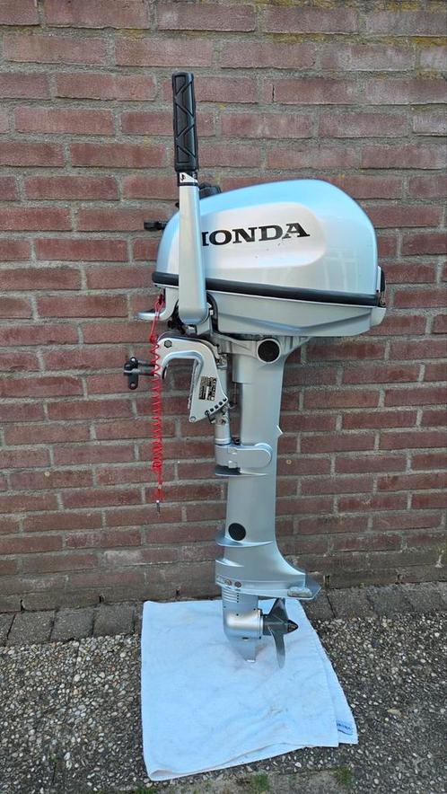 Buitenboordmotor Honda BF5 5PK Langstaart 4-takt, Watersport en Boten, Buiten- en Binnenboordmotoren, Zo goed als nieuw, Benzine