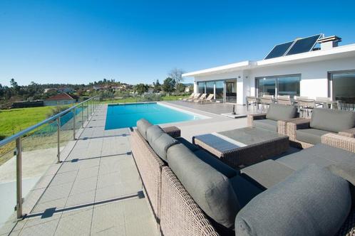 Luxe villa met terrras,zwembad,tuin,garage en mooi uitzicht, Immo, Buitenland, Portugal, Woonhuis, Landelijk