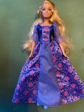 Doornroosje Barbie pop beschikbaar voor biedingen