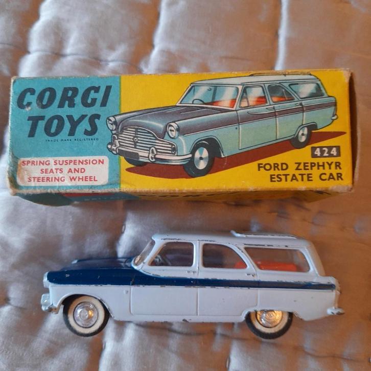 CORGI nr.424 FORD ZEPHYR ESTATE CAR*VINTAGE*, Hobby en Vrije tijd, Modelauto's | 1:43, Zo goed als nieuw, Auto, Corgi, Ophalen