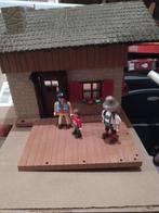 playmobil chalet met mama, papa en kind, Enlèvement, Utilisé