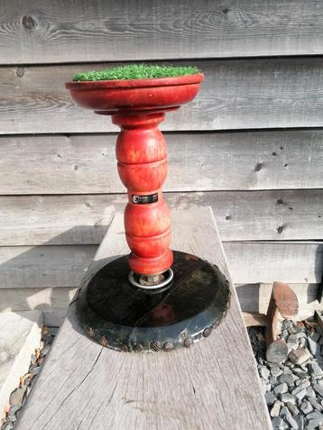 Statief voor roofvogels en handschoen beschikbaar voor biedingen