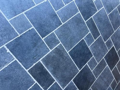 Natuursteen tegels - Hanoi Bluestone Artisan Select, Doe-het-zelf en Bouw, Vloerdelen en Plavuizen, Nieuw, Plavuizen, Steen of Klei