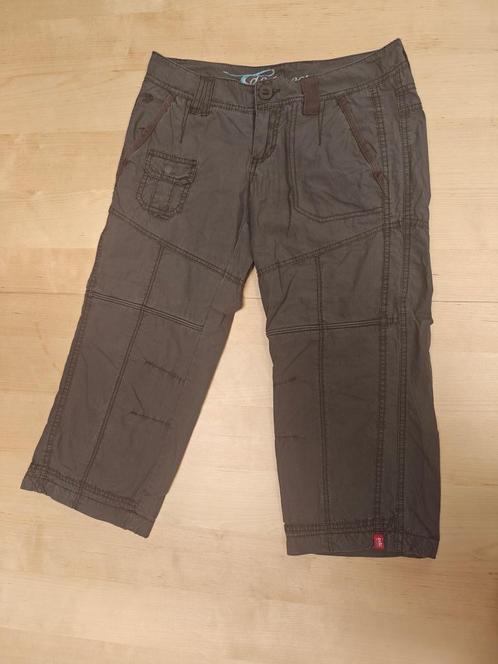 Bruine capri broek maat 30, Kleding | Dames, Broeken en Pantalons, Zo goed als nieuw, Maat 34 (XS) of kleiner, Bruin, Driekwart