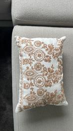 Kussens Puylaert en Flamant, Ophalen, Zo goed als nieuw, Wit