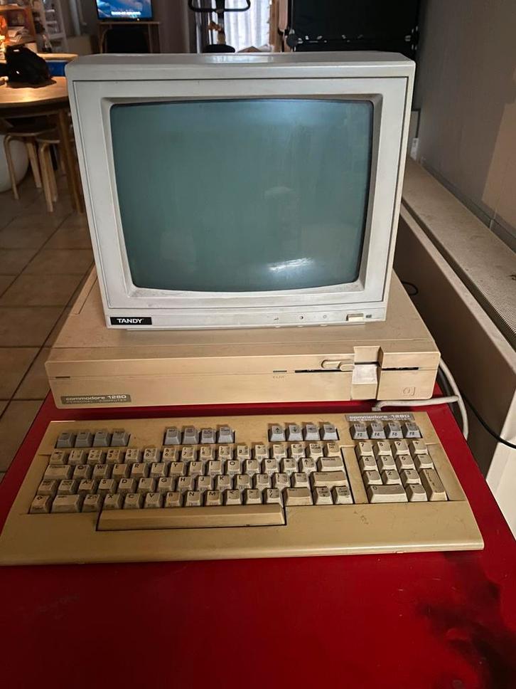 Zeldzame Commodore 128D Desktop Personal computer, Computers en Software, Vintage Computers, Ophalen