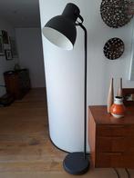 IKEA Hektar donkergrijze vloerlamp, Ophalen, Zo goed als nieuw