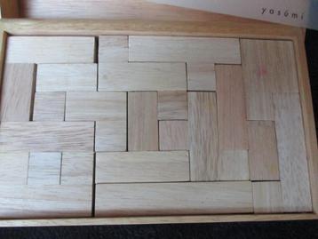 Yasumi , houten 3D puzzel, nieuwe staat 