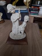 jongen krijgt spuit, Ophalen of Verzenden, Zo goed als nieuw, Fantasy