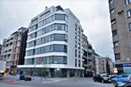 Appartement te huur in Oostende, 3 slpks, 3 kamers, Appartement, 130 m², 91 kWh/m²/jaar