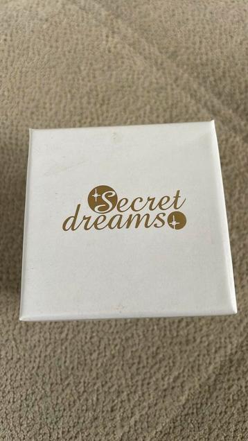 Dameshorloge Sweet Dreams met Swarovski kristallen beschikbaar voor biedingen