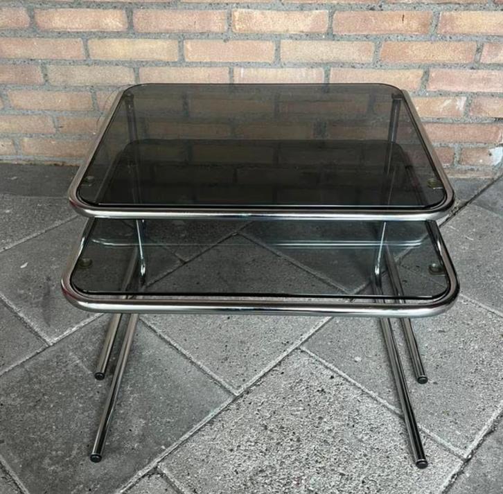 Space Age Bijzettafels Mimiset – Bauhaus Rookglas – Set 2, Huis en Inrichting, Tafels | Bijzettafels, Gebruikt, Glas, Ophalen