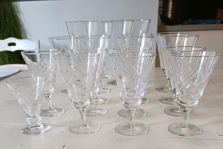 Set echte kristallen glazen in de aanbieding., Antiek en Kunst, Antiek | Glaswerk en Kristal, Ophalen of Verzenden