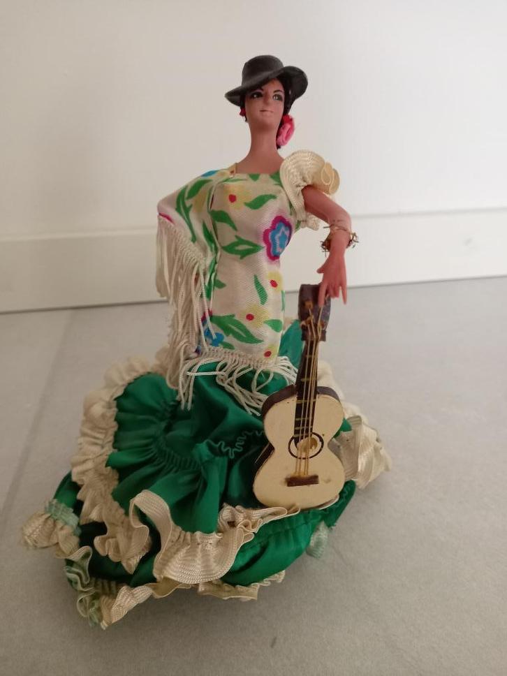 Fière Andalouse, Collections, Poupées, Comme neuf, Poupée, Réaliste ou Reborn, Enlèvement