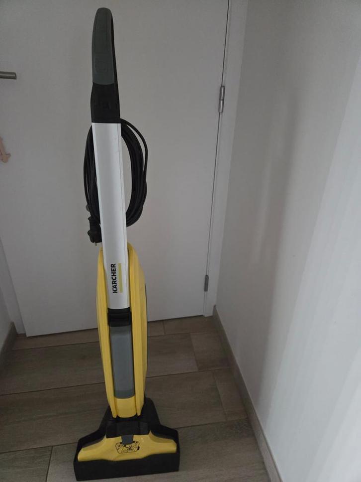 Karcher vloerreinger, Maison & Meubles, Produits de nettoyage, Mop ou Serpillière, Enlèvement