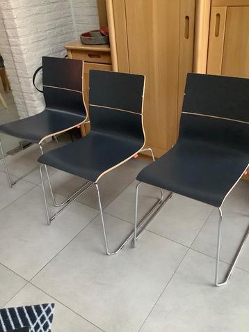 Drisag, stoelen ,3 stuks , donkergrijze design stoelen . beschikbaar voor biedingen