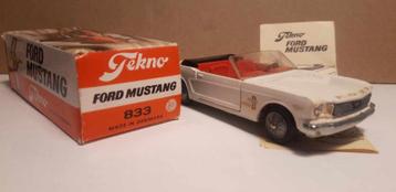 Ford Mustang Cabrio 1/43 beschikbaar voor biedingen
