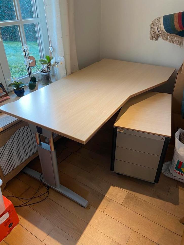 Bureau met ladenblok, Huis en Inrichting, Bureaus, Zo goed als nieuw, Bureau, Ophalen