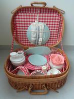 Vintage picknick mand met inhoud., Hobby en Vrije tijd, Picknickmanden, Ophalen, Zo goed als nieuw