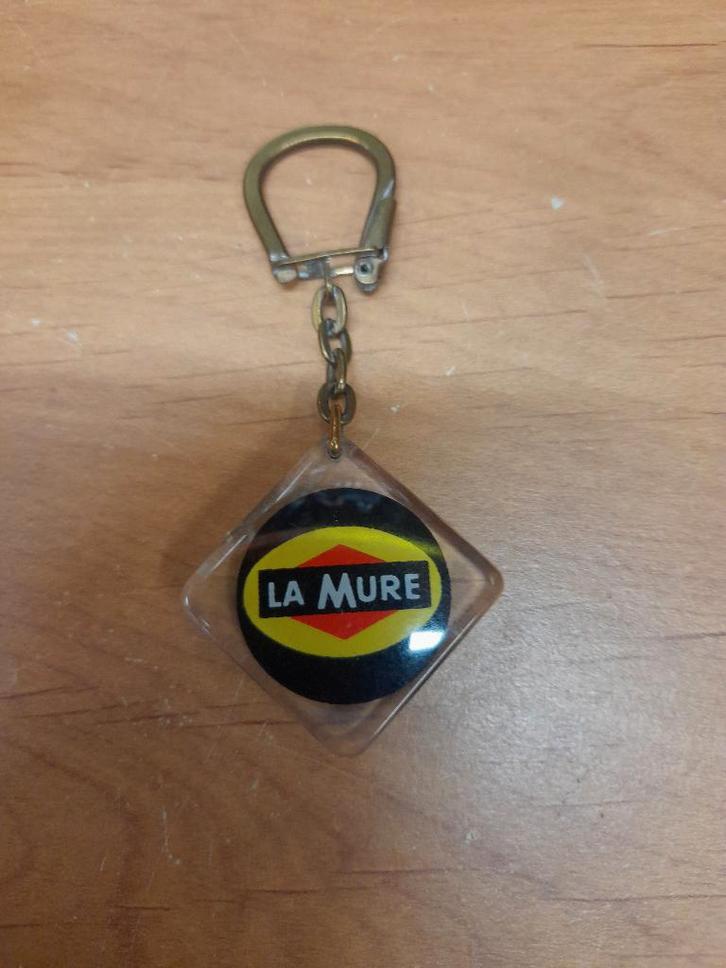 ancien porte clé bidon huile la mure, Collections, Marques & Objets publicitaires, Utilisé, Autres types, Enlèvement ou Envoi