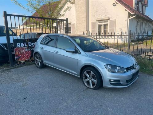 Golf 7 2015 LA7W in onderdelen, Auto-onderdelen, Carrosserie, Bumper, Voor, Ophalen