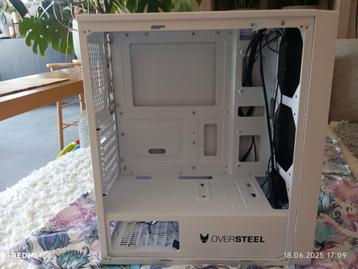 Oversteel Wite PC Case   , Met een originele 120 mm fan. beschikbaar voor biedingen