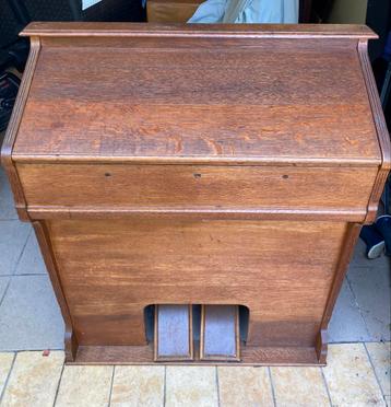 Klein harmonium (H.M. Balthasar-Florence) beschikbaar voor biedingen