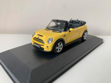 Mini Cooper S Roadster (Type R52) 2004 - AutoArt beschikbaar voor biedingen