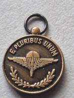 Médaille de parachutiste miniature, Enlèvement ou Envoi