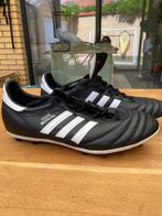 Adidas voetbal schoenen, Sport en Fitness, Voetbal, Ophalen of Verzenden, Zo goed als nieuw, Schoenen
