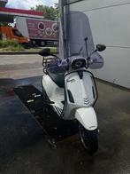 Vespa sprint 2020 11k km 2200€, Fietsen en Brommers, Scooters | Vespa, Ophalen, Zo goed als nieuw
