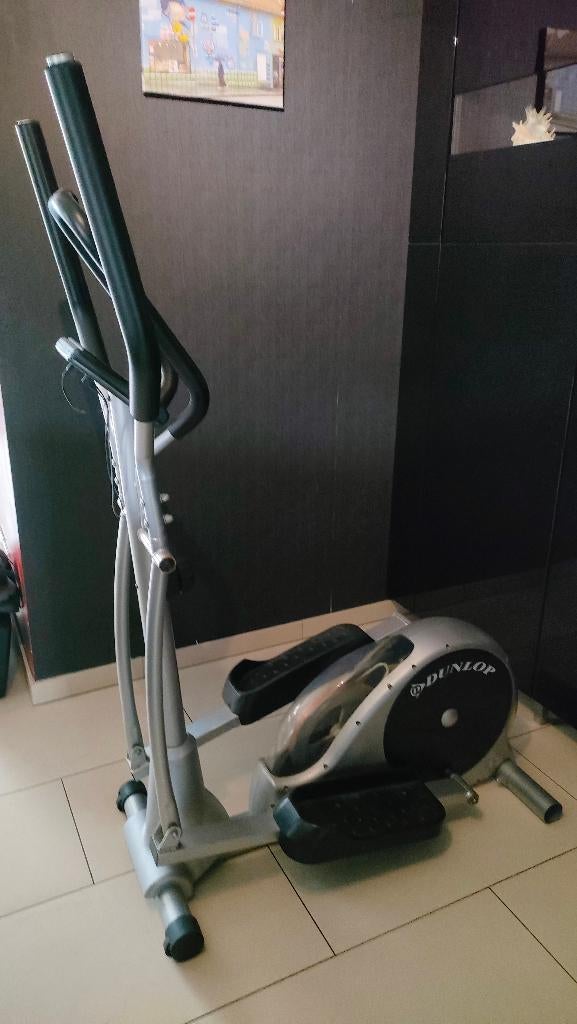 Vélo elliptique Dunlop en parfait état, Sports & Fitness, Appareils de fitness, Utilisé, Vélo elliptique, Bras, Jambes, Dos, Métal