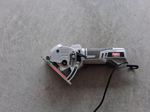 Te koop zaagmachine merk duro met extra zaagbladen, Doe-het-zelf en Bouw, Gereedschap | Zaagmachines, Zo goed als nieuw, Minder dan 30 mm